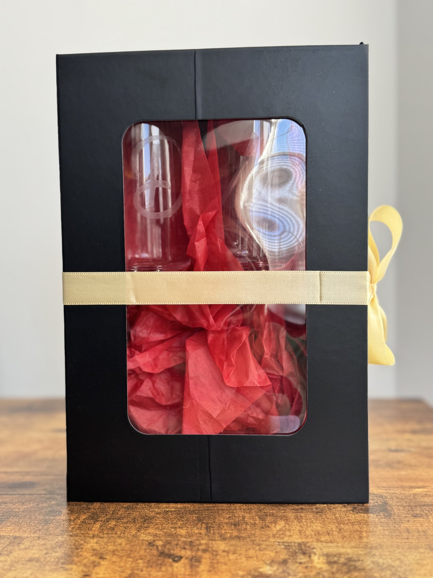 Personalized Champagne Glasses Gift Box Set