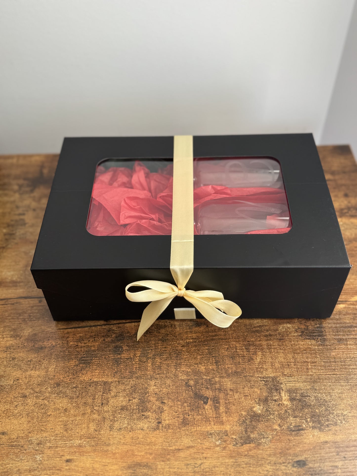 Personalized Champagne Glasses Gift Box Set
